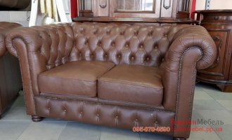 Кожаный диван Chesterfield 
