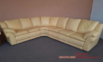 Большой кожаный угловой диван