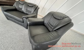 Шкіряний чорний диван двійка крісло Savona